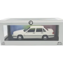 Volvo 850 - 1993 - Vit - Triple9 Collection - 1:18