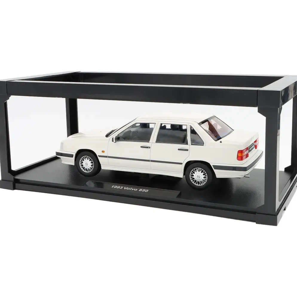 Volvo 850 - 1993 - Vit - Triple9 Collection - 1:18