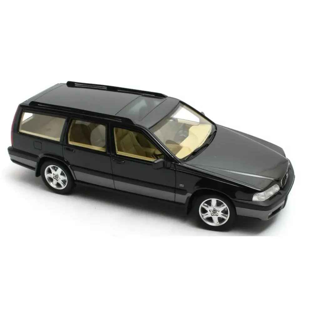 Volvo V70 XC - Generation 1 - Svart - Cult Scale Models - 1:18