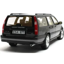 Volvo V70 XC - Generation 1 - Svart - Cult Scale Models - 1:18