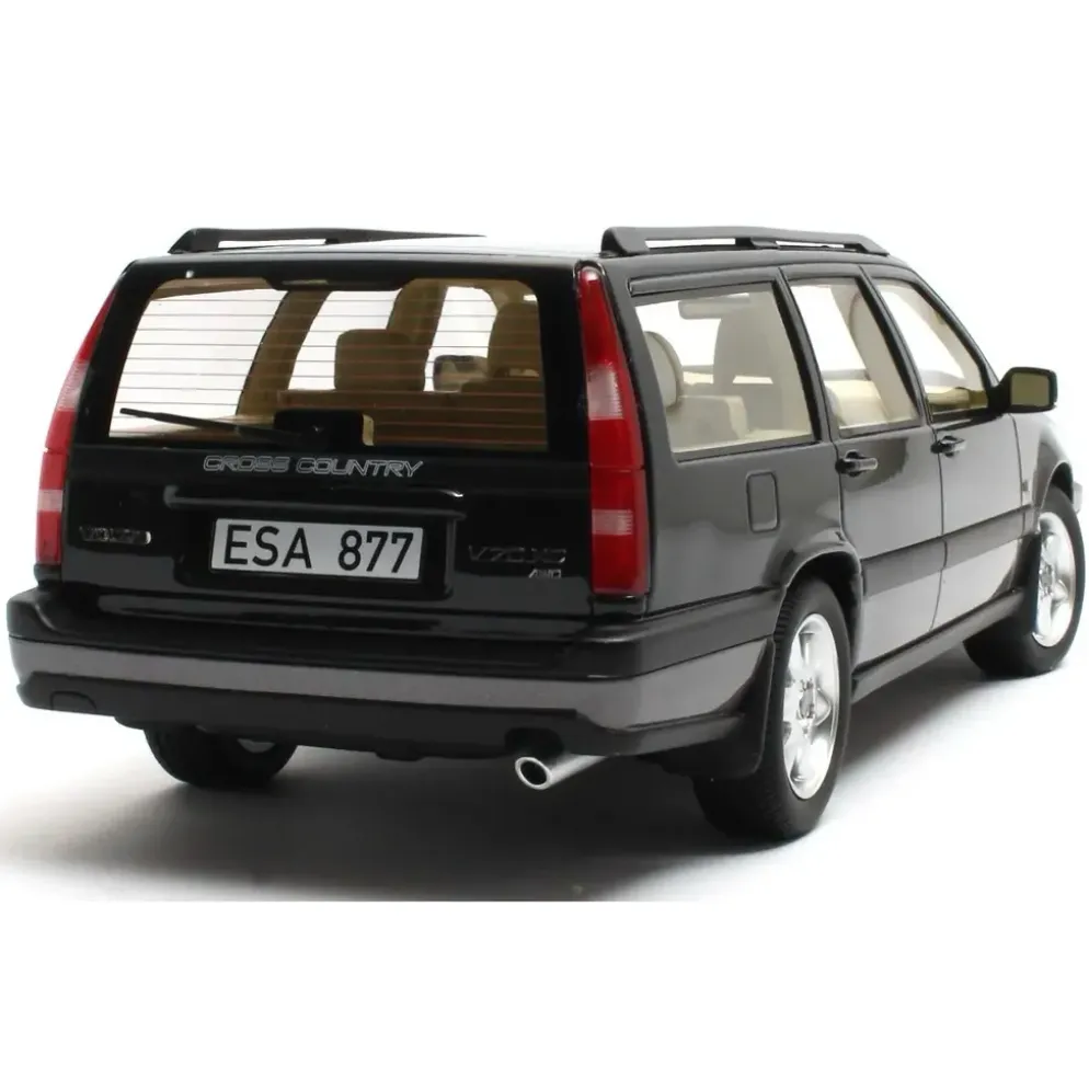 Volvo V70 XC - Generation 1 - Svart - Cult Scale Models - 1:18